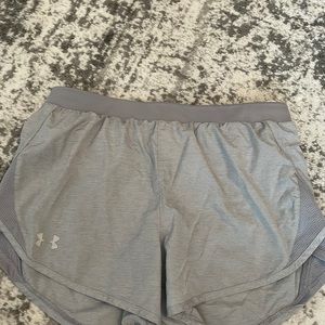 Under Armour size M shorts